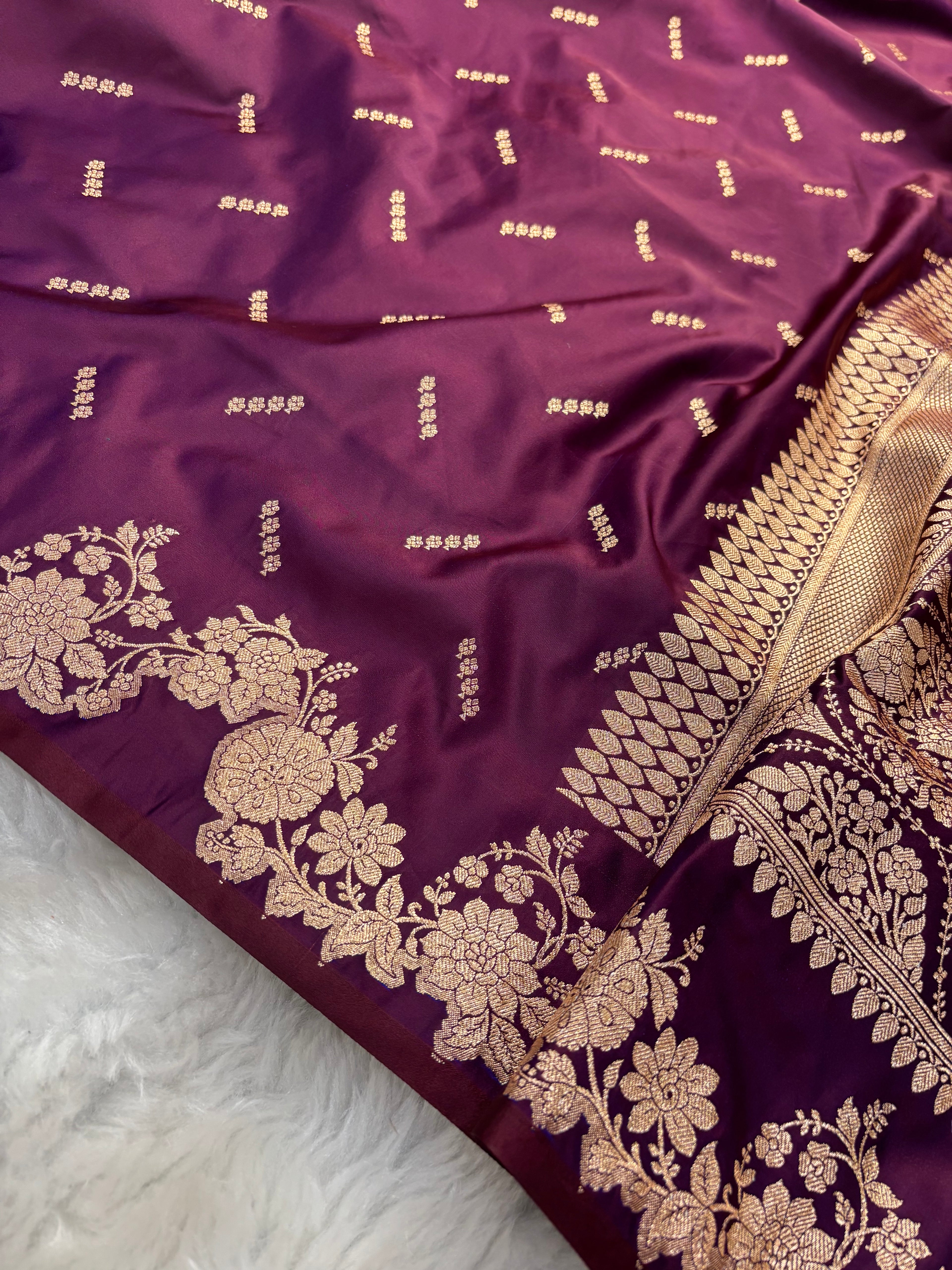 Dual Tone Chocolate Satin Katan Silk Open Border Saree SK01