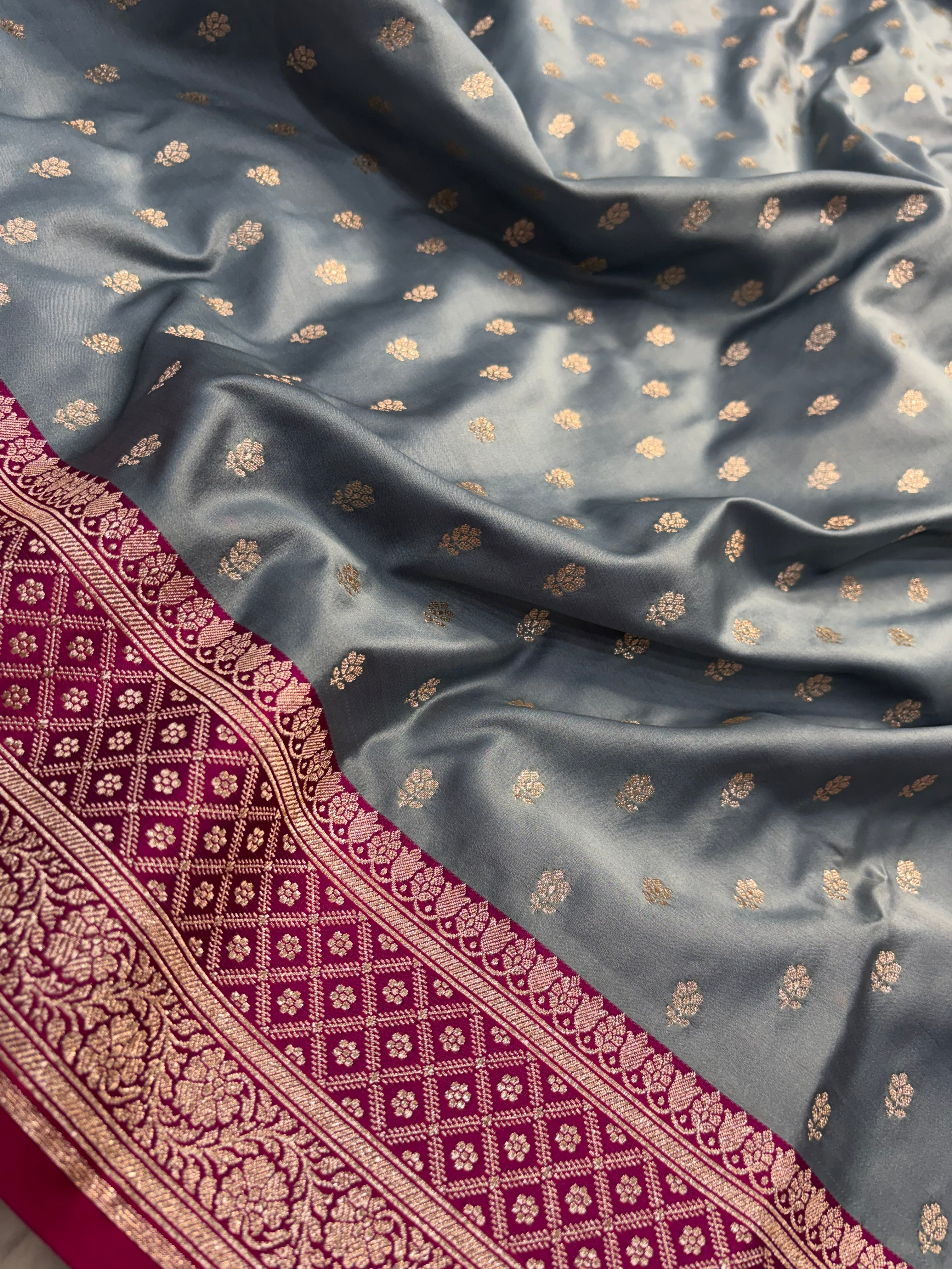 Grey Contrast Satin Katan Silk Koniya Saree SK12