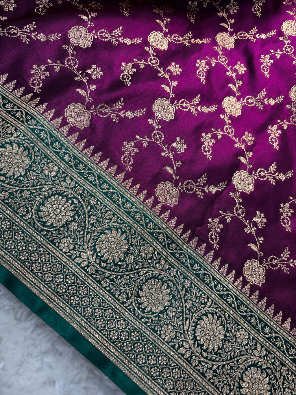 Magenta Contrast Satin Silk Jaal Saree SS03