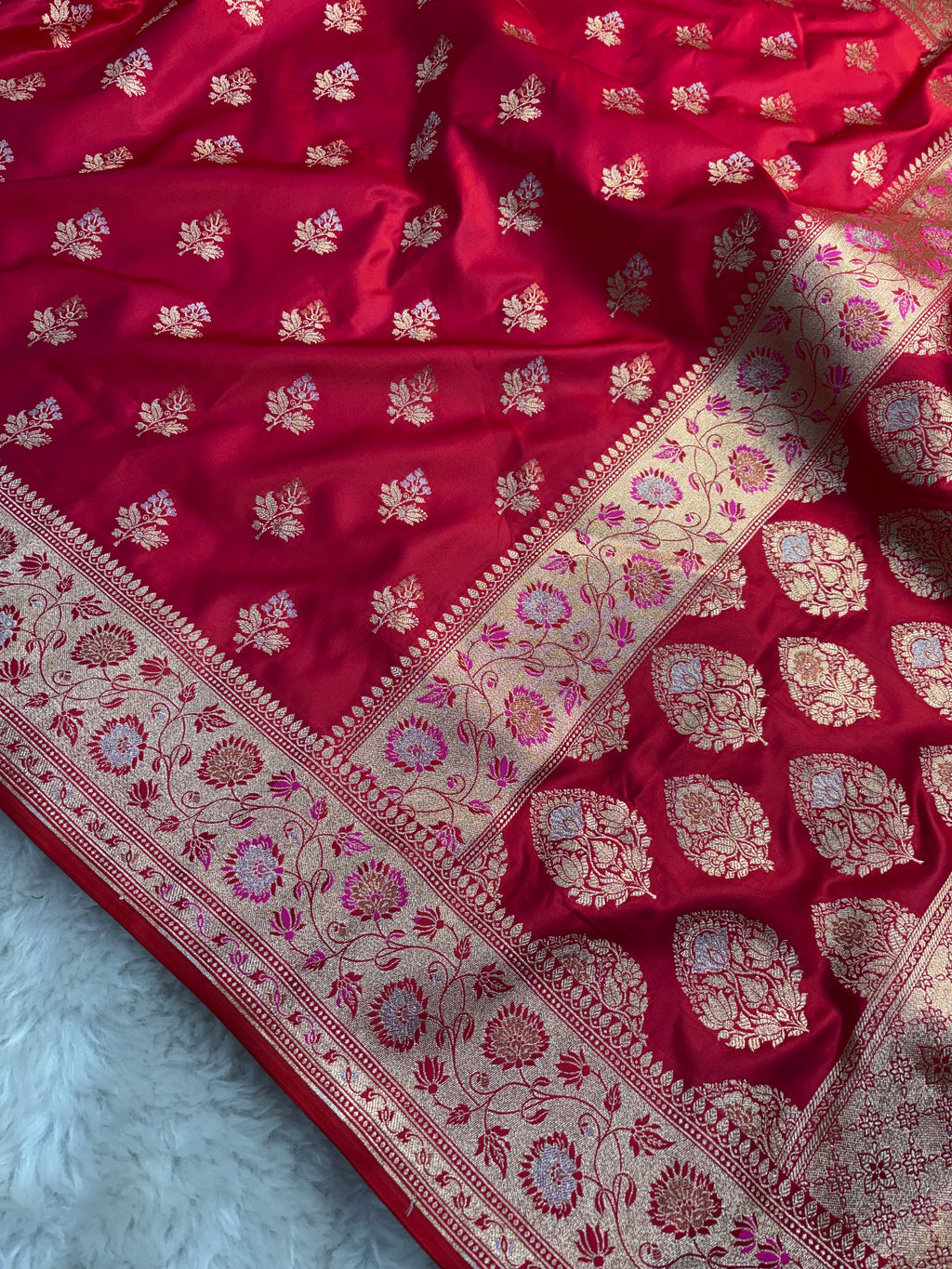 Dual Shade Red Satin Katan Silk Meena Buti Saree SK19