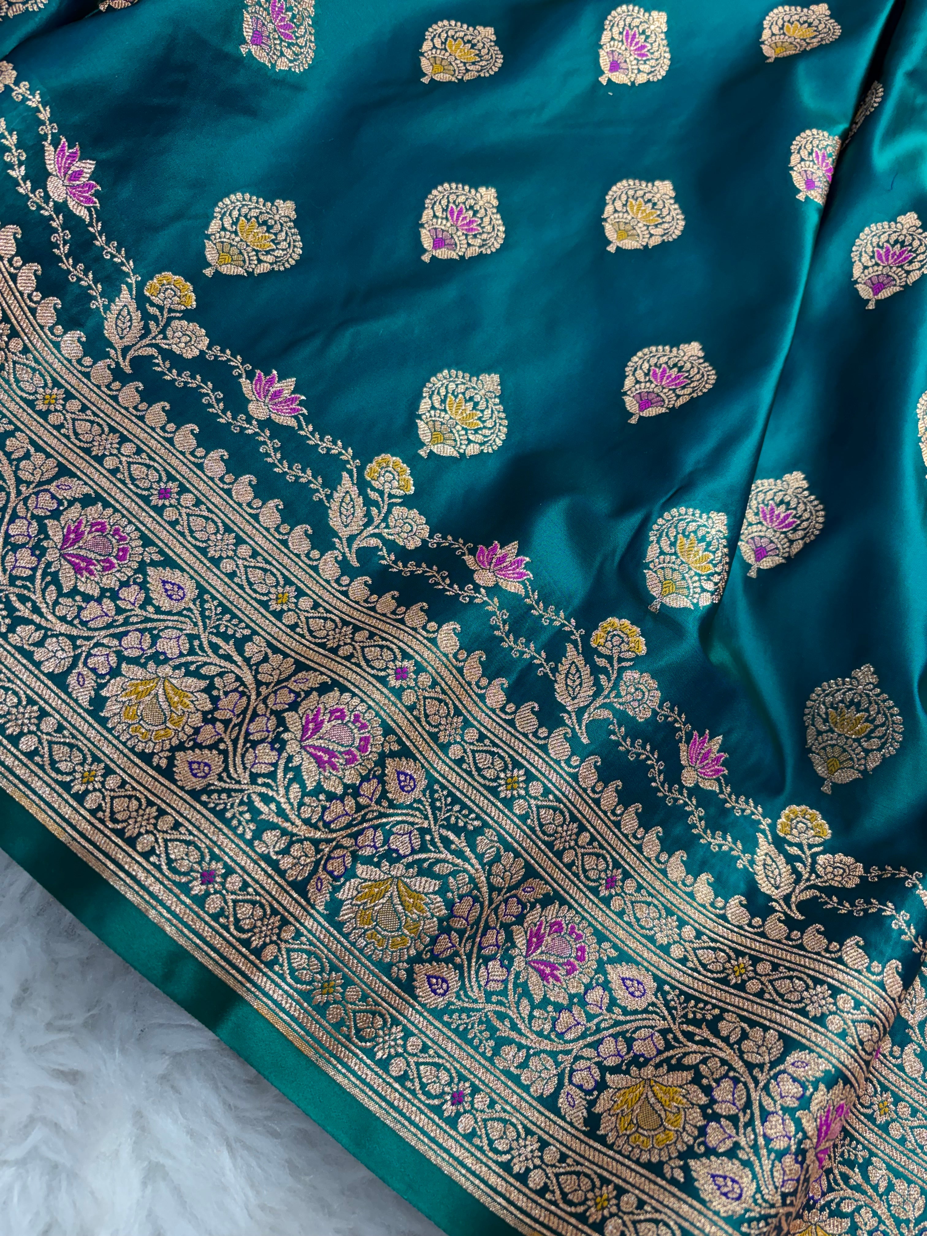 Dual Shade Sapphire Satin Katan Silk Meena Buti Saree SK20