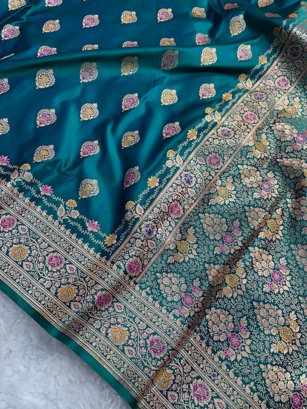 Dual Shade Sapphire Satin Katan Silk Meena Buti Saree SK20