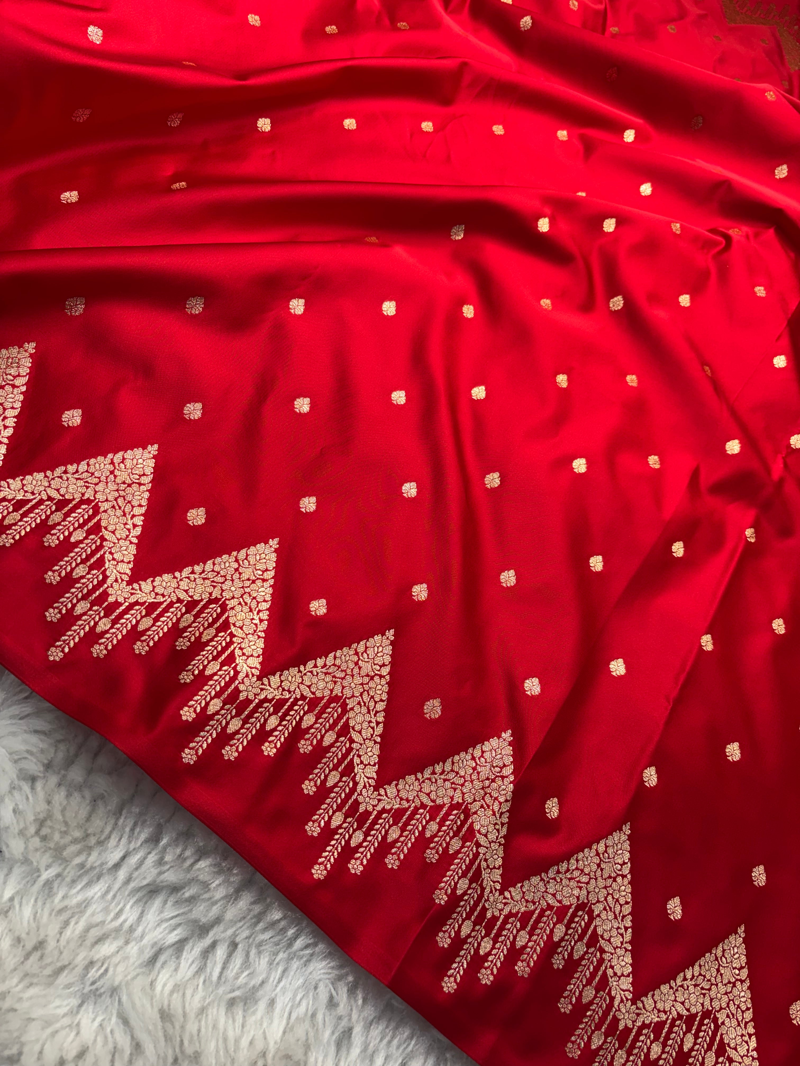 Bright Red Satin Katan Silk Open Border Saree SK16