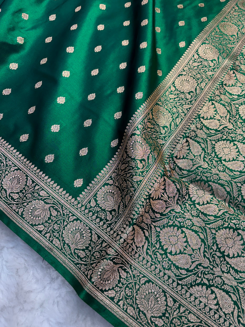 Bottle Green Satin Silk Saree SS01