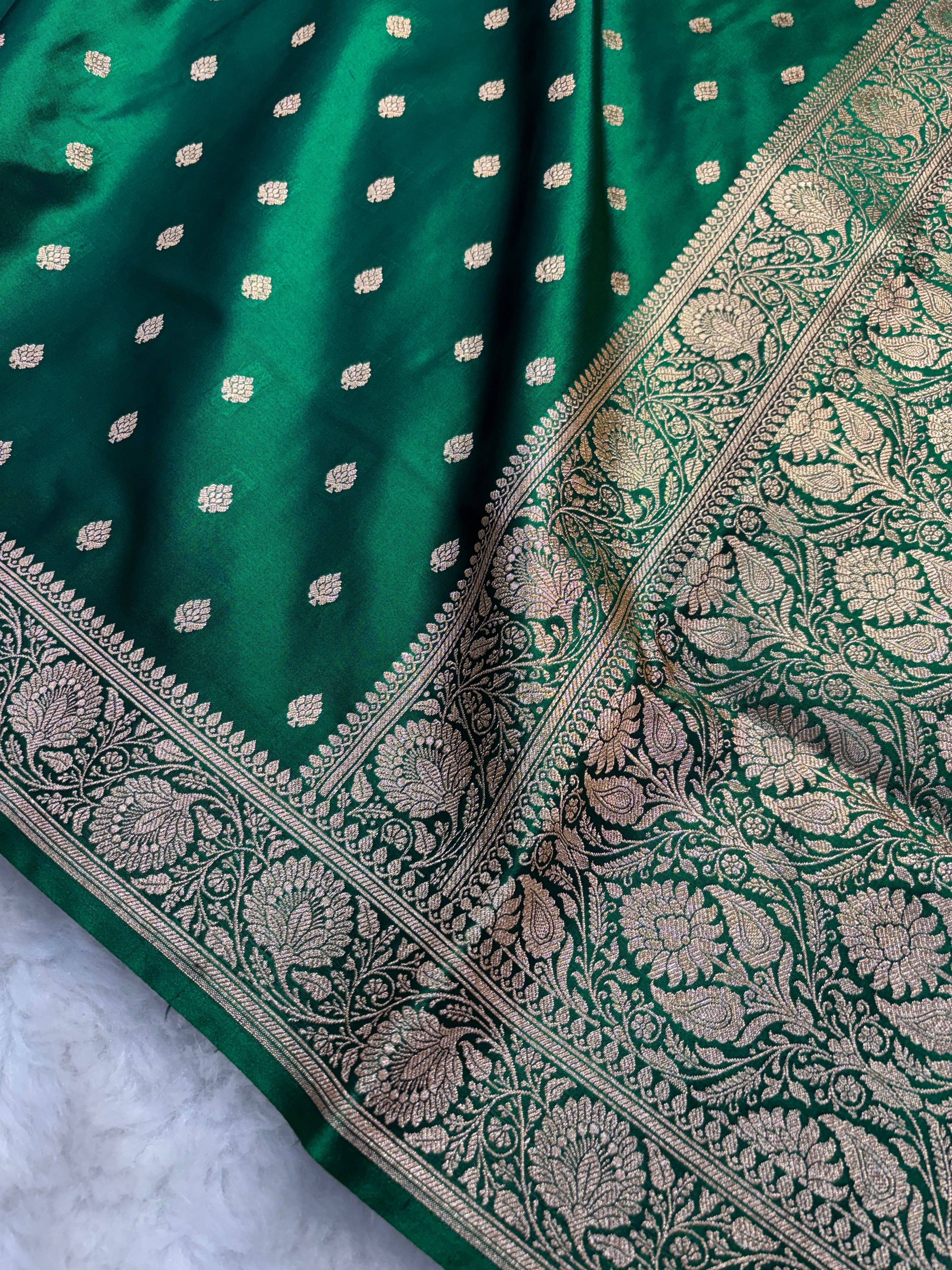 Bottle Green Satin Silk Saree SS01
