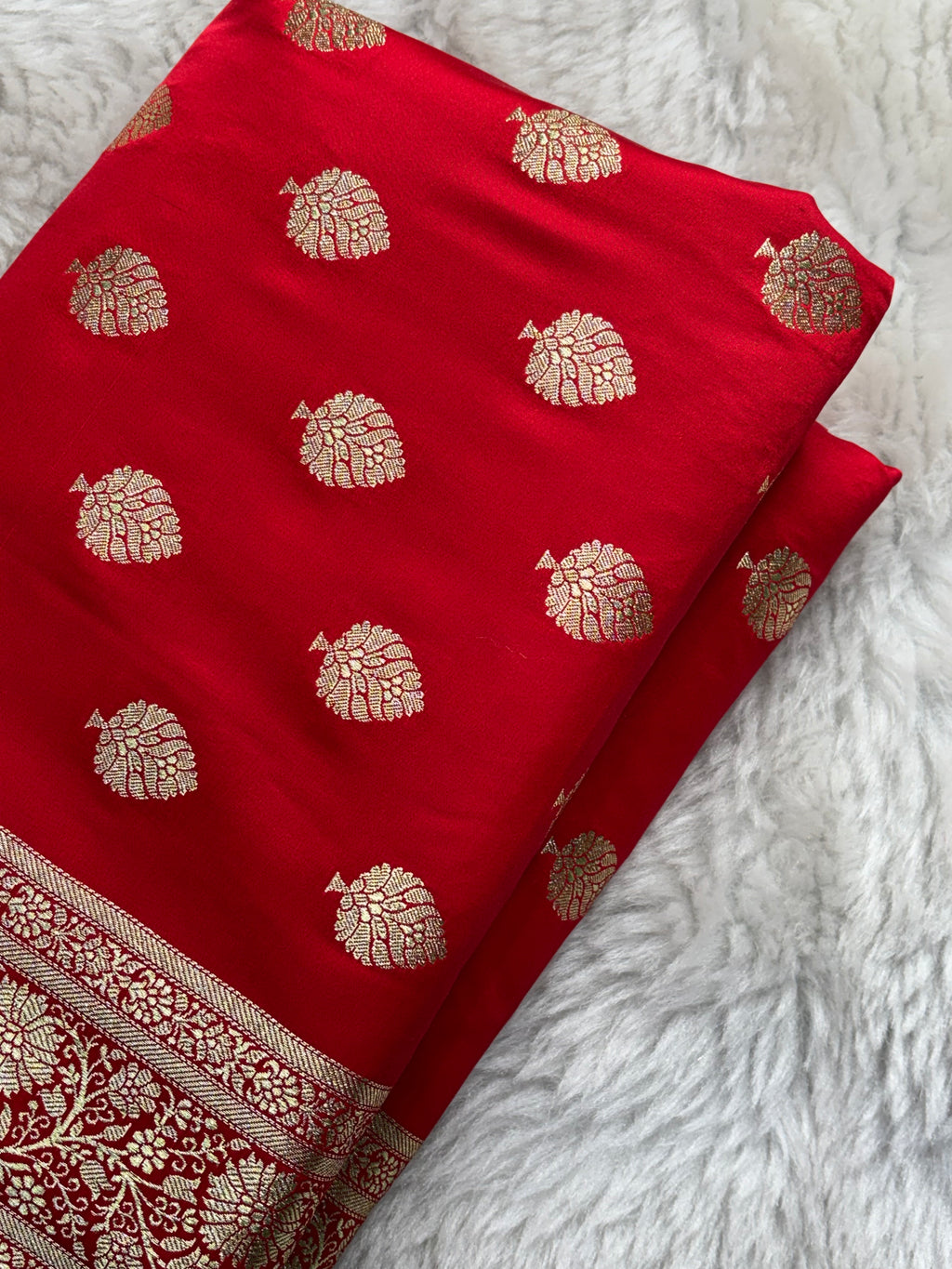 Bright Red Satin Katan Silk Buti Banarasi Saree SK08