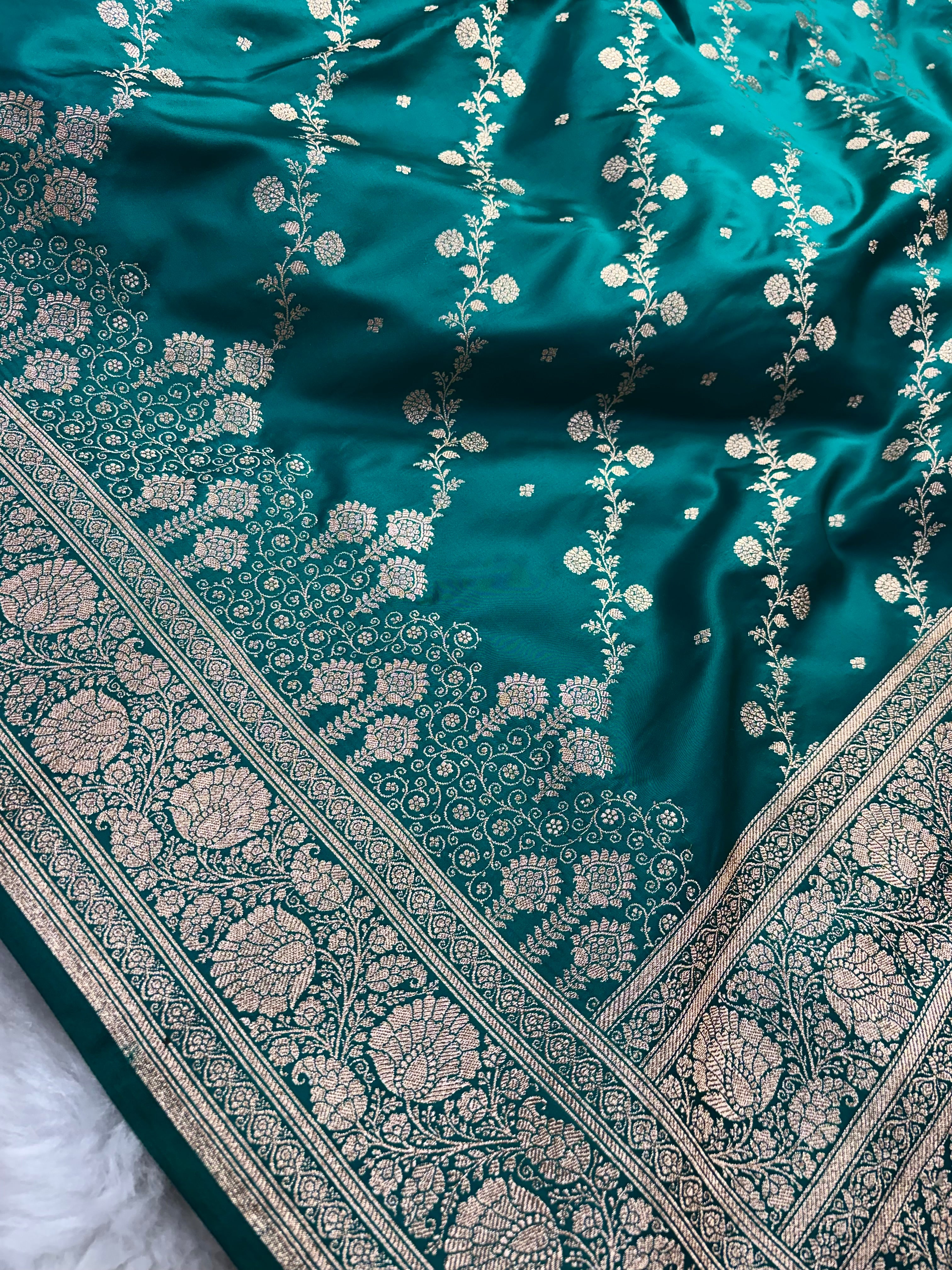 Sapphire Satin Katan Silk Cross Skirt Border Saree SK02