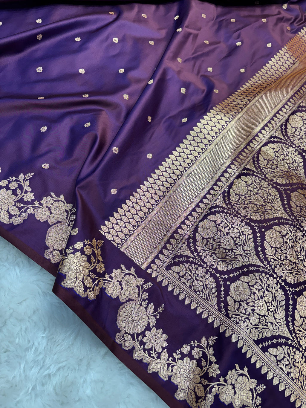 Dual Tone Chocolate Satin Katan Silk Open Border Saree SK01