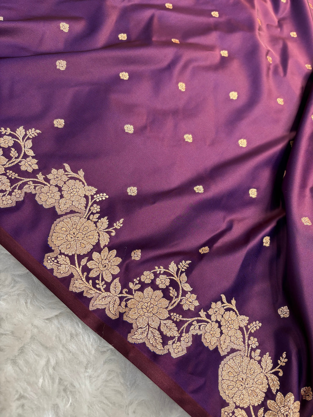 Dual Tone Chocolate Satin Katan Silk Open Border Saree SK01