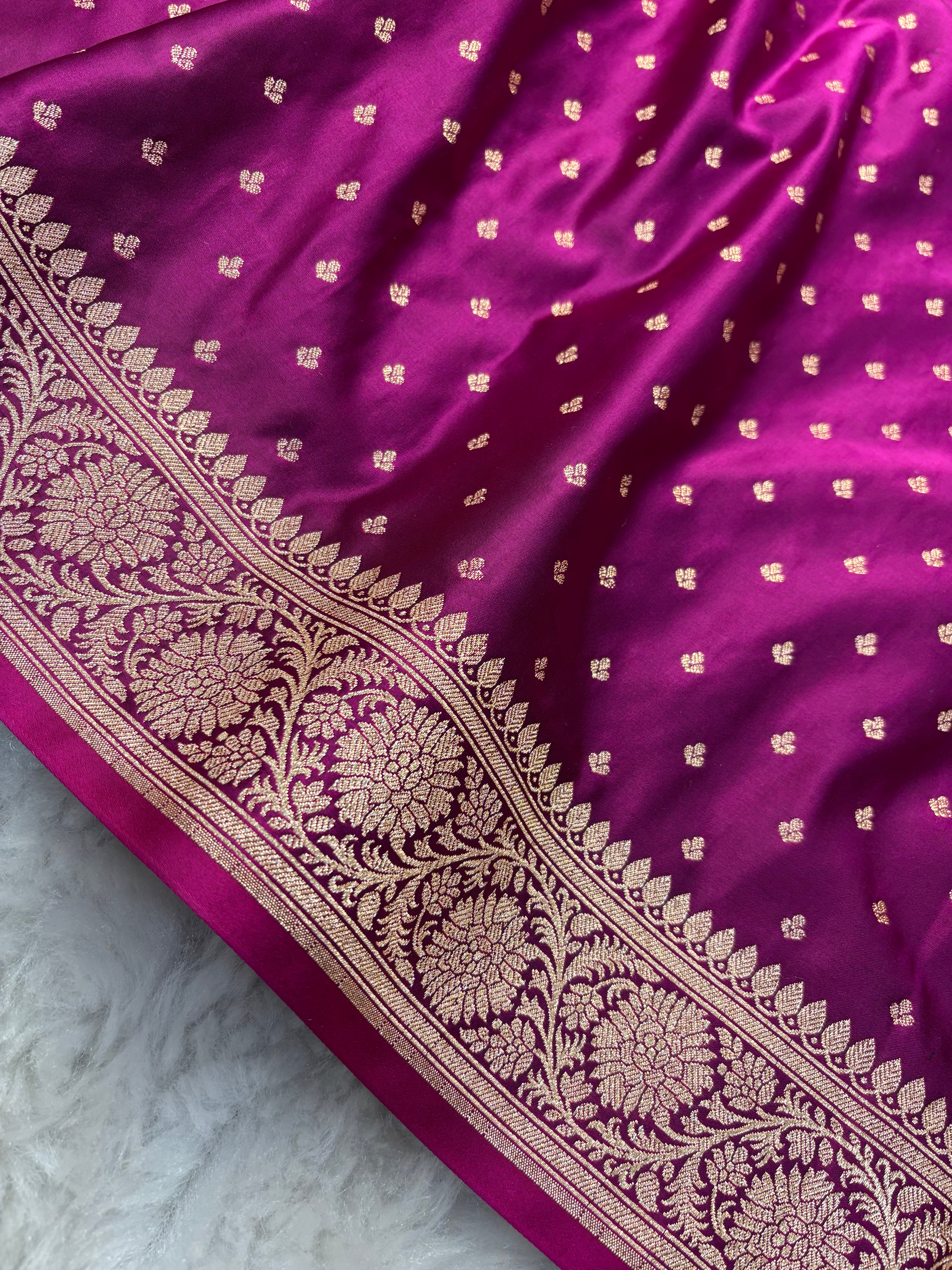 Magenta Satin Katan Silk Chunri Buti Saree SK15