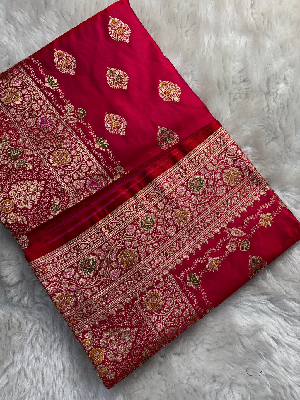 Dual Shade Red Satin Katan Silk Meena Buti Saree SK20