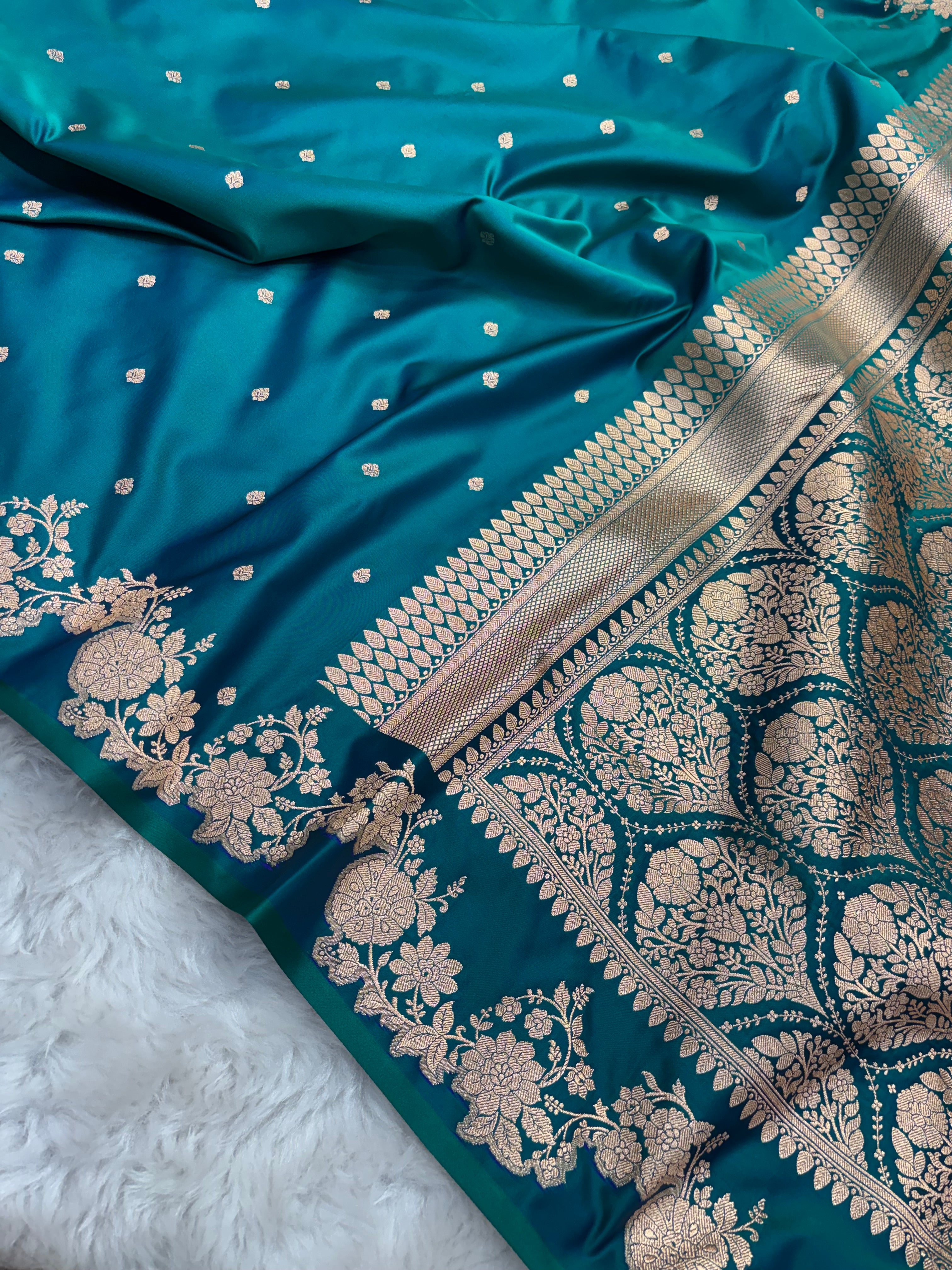 Dual Tone Sapphire Satin Katan Silk Open Border Saree SK01