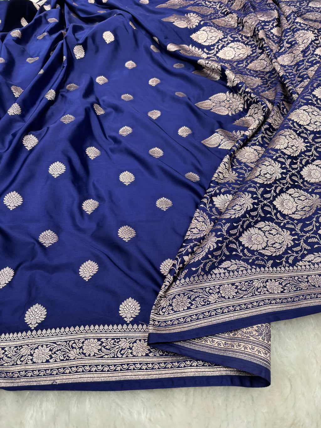 Navy Blue Mashru Silk Banarasi Saree with all over Motifs
