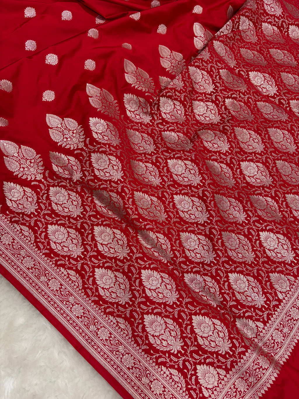 Red Mashru Silk Banarasi Saree with all over Motifs