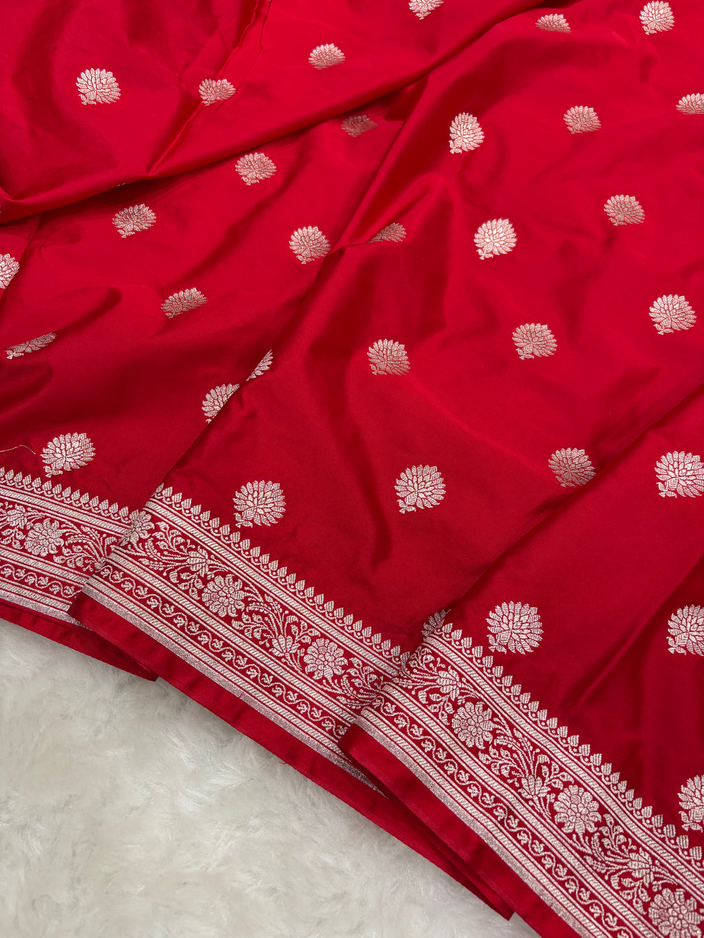 Red Mashru Silk Banarasi Saree with all over Motifs