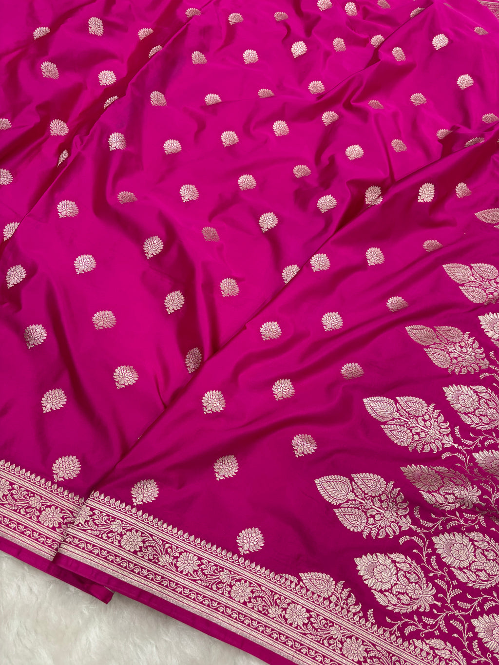 Rani Mashru Silk Banarasi Saree with all over Motifs