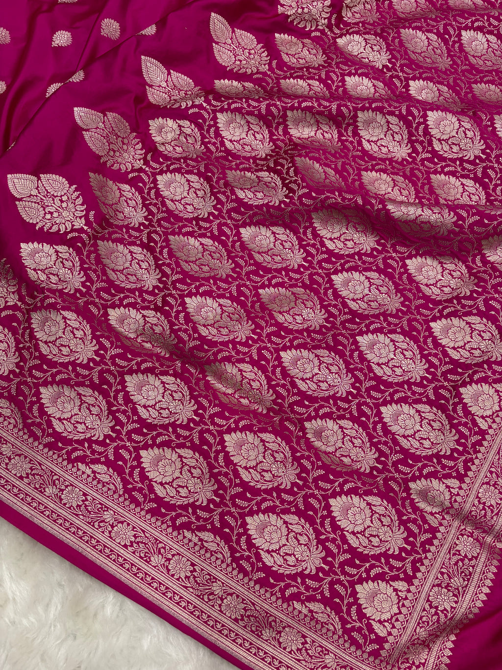 Rani Mashru Silk Banarasi Saree with all over Motifs