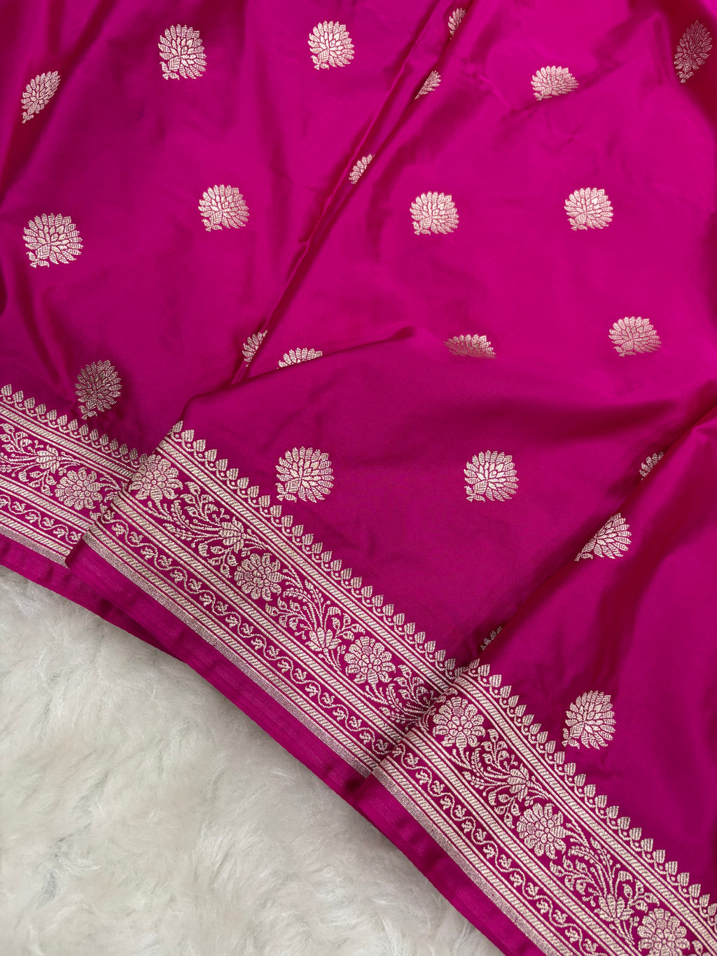 Rani Mashru Silk Banarasi Saree with all over Motifs