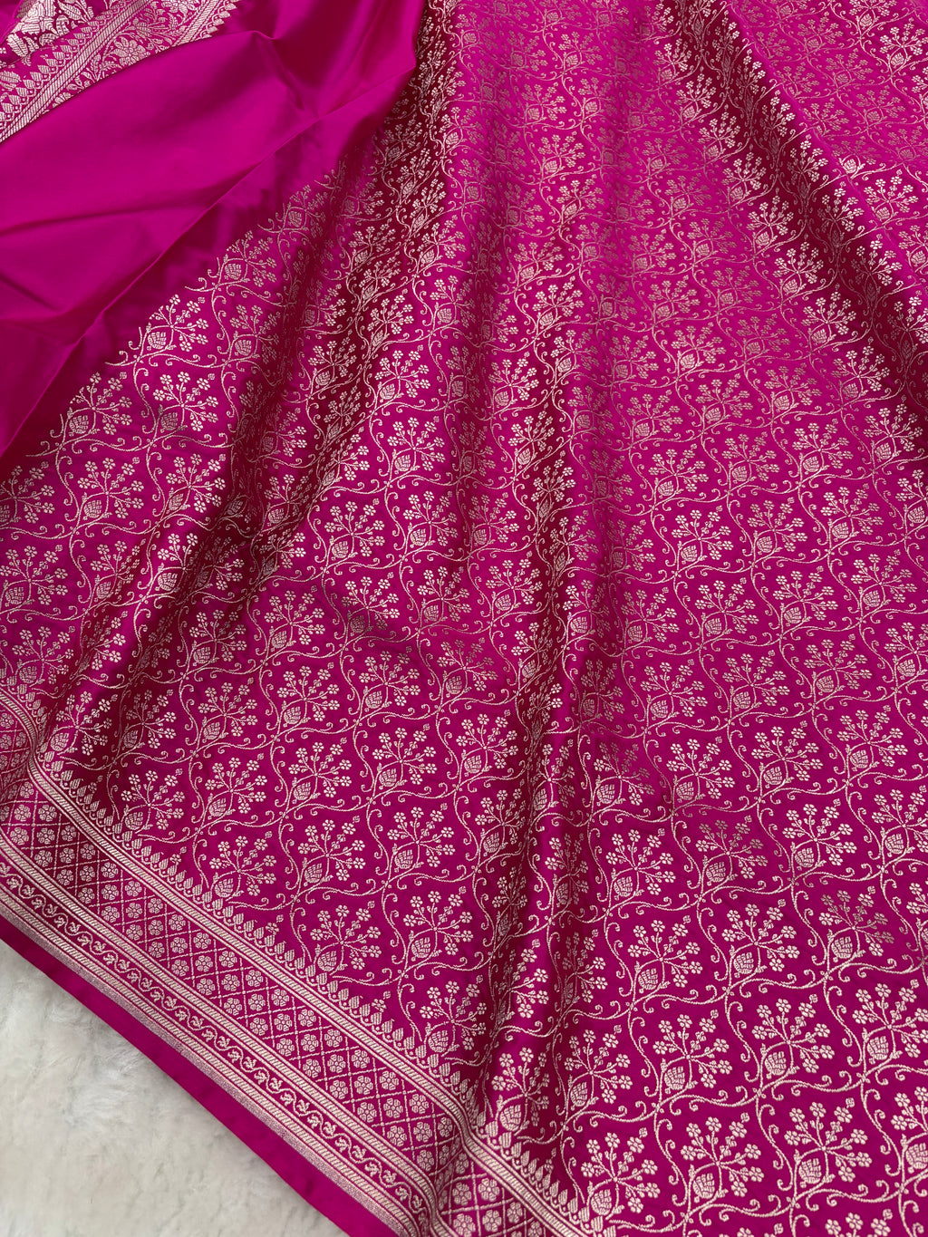 Rani Mashru Silk Banarasi Saree with all over Motifs